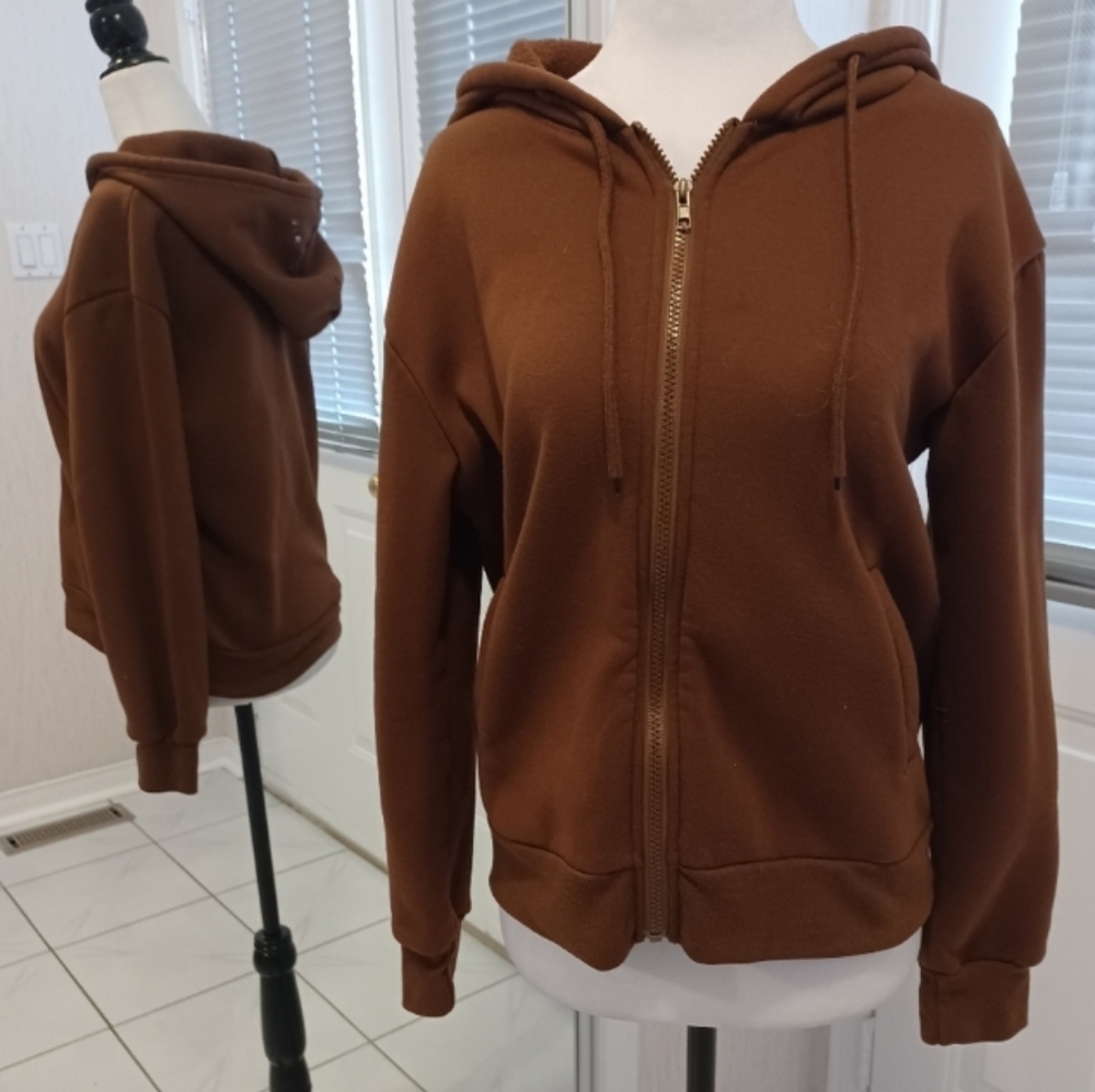 4/$60 Brown Zippered Hoodie - Size 4 (Small)